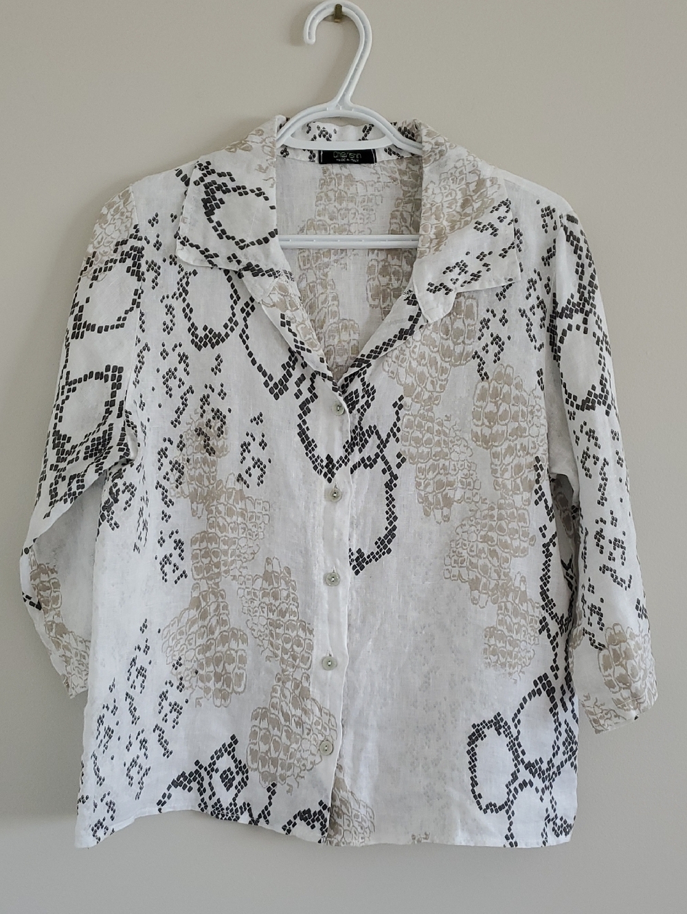 Cherish Linen Top Button Up Blouse with Subtle Beige Pattern 3/4  Sleeve Sz M